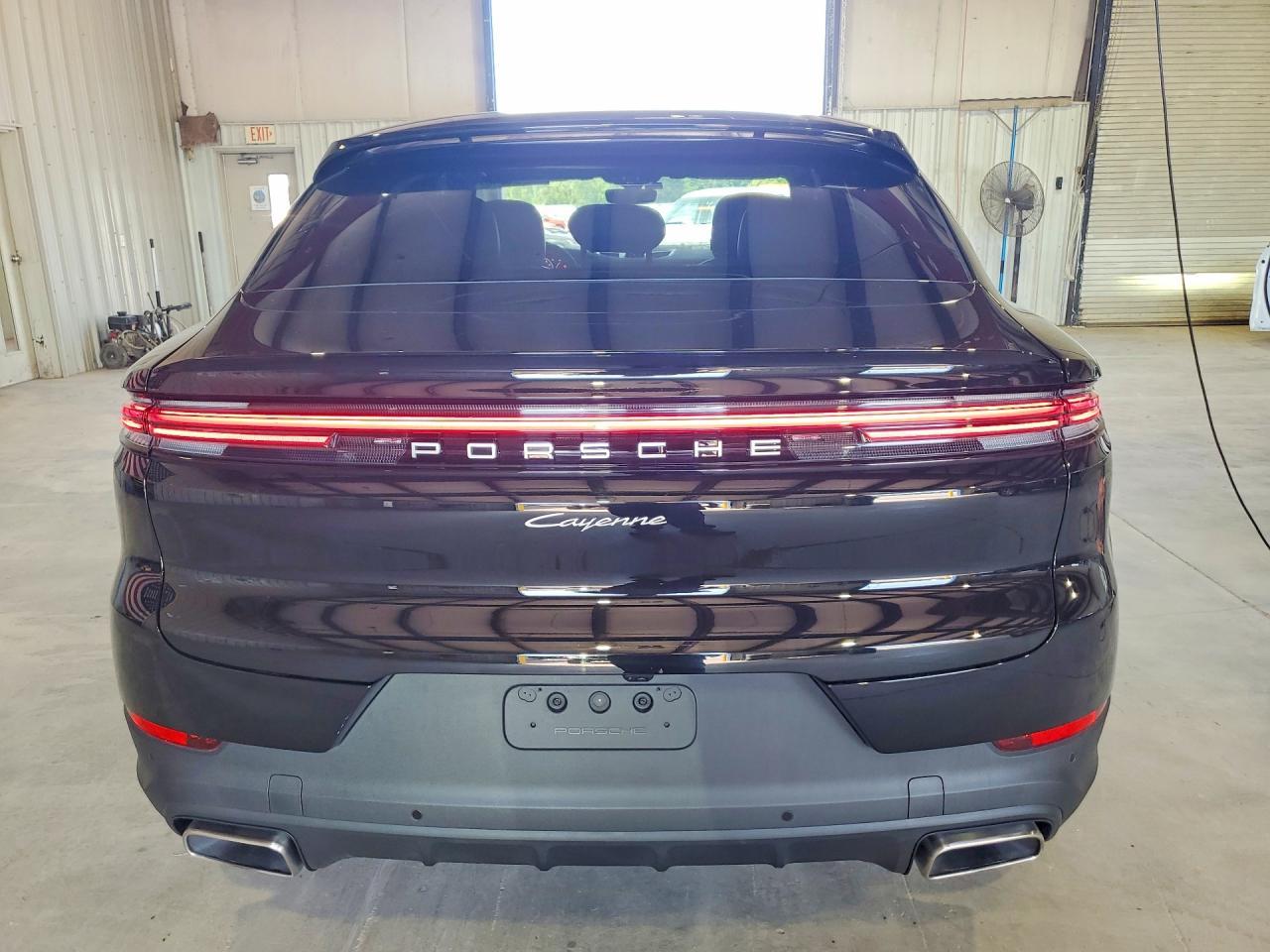2026 Porsche Cayenne Coupe - Image 6