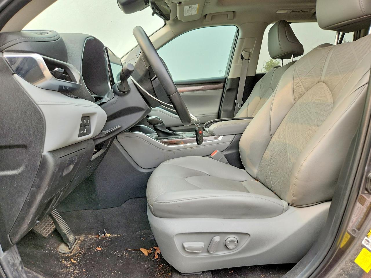 2023 Toyota Highlander Hybrid Platinum - Фото 7