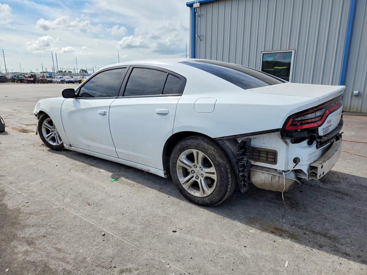 2022 Dodge Charger Sxt - Фото 2