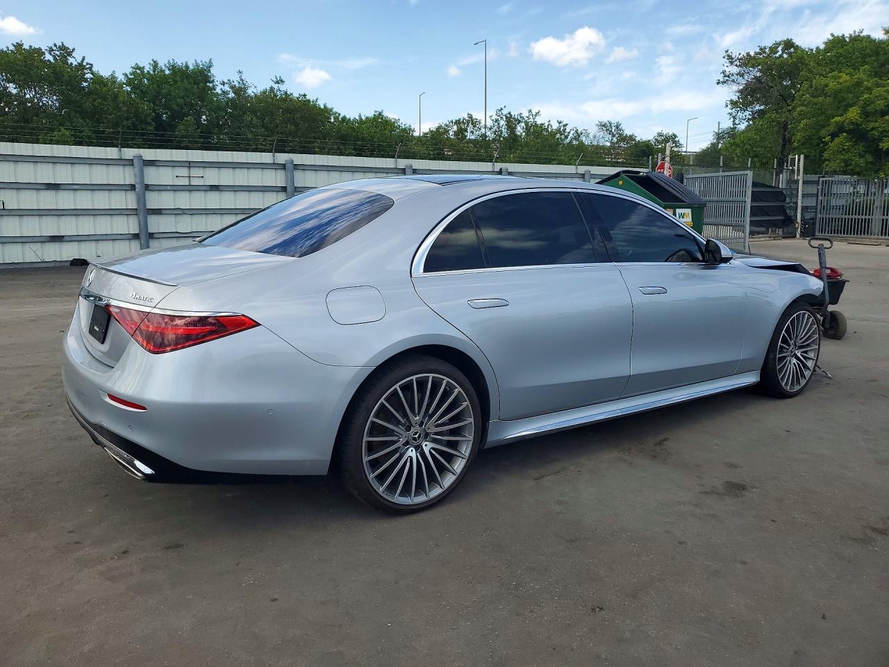 2022 Mercedes-Benz S 500 4Matic - Image 3