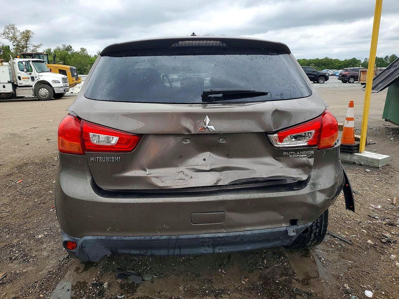 2016 Mitsubishi Outlander Sport Es - Фото 6