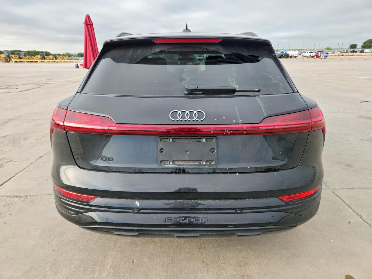 2024 Audi Q8 E-Tron Premium Plus - Фото 6