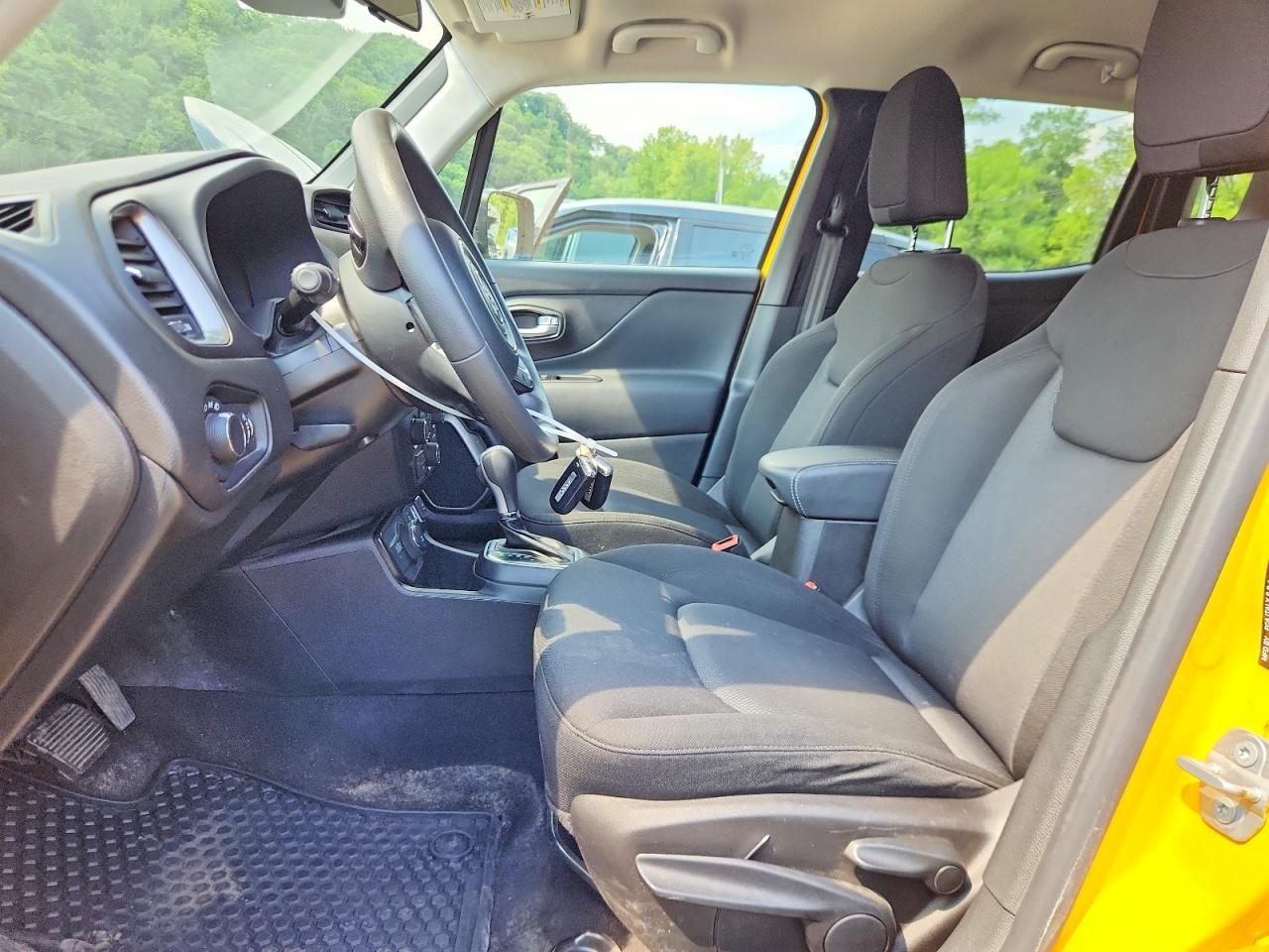 2023 Jeep Renegade Latitude - Фото 7