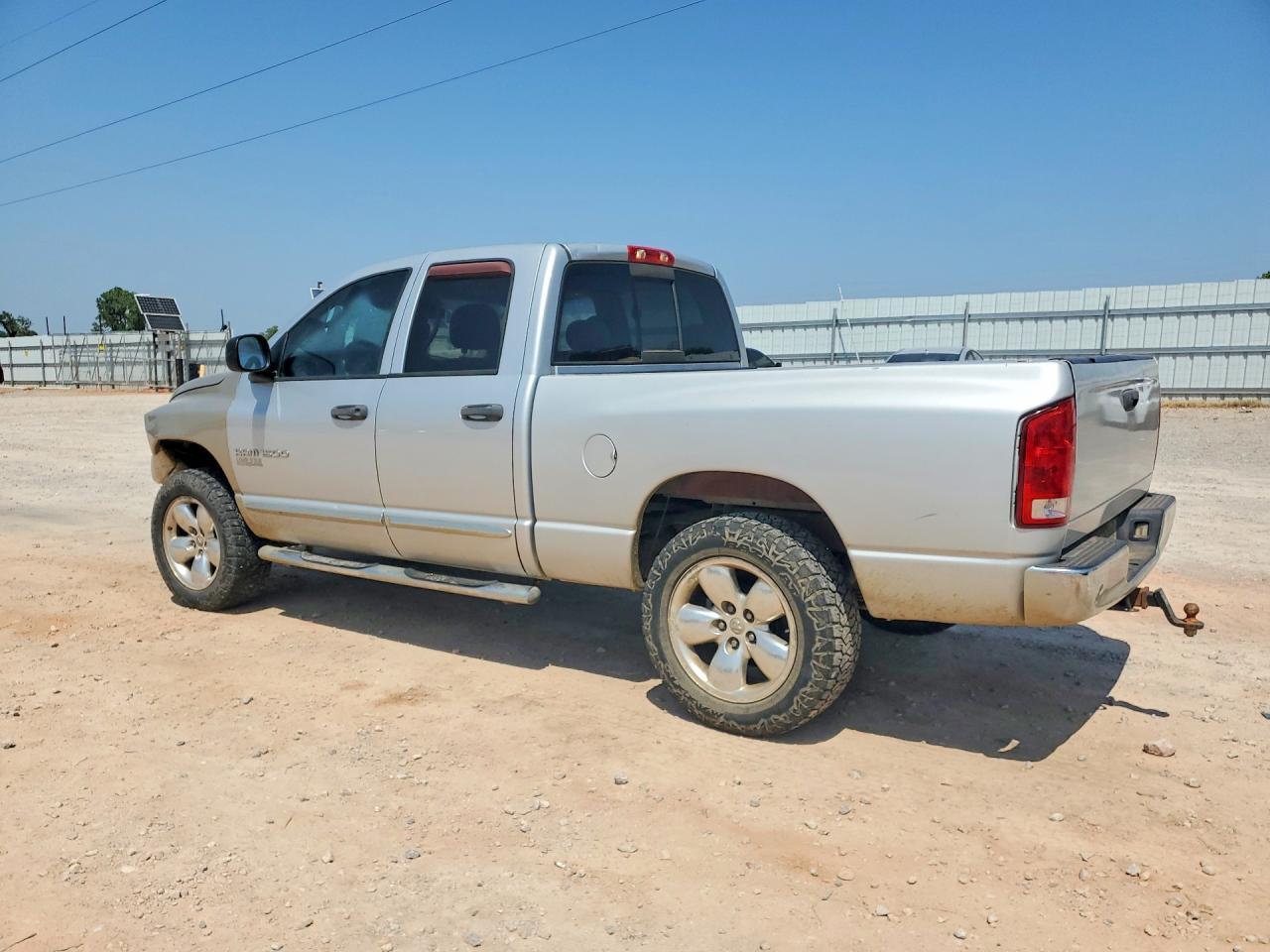 2005 Dodge Ram 1500 St - Фото 2