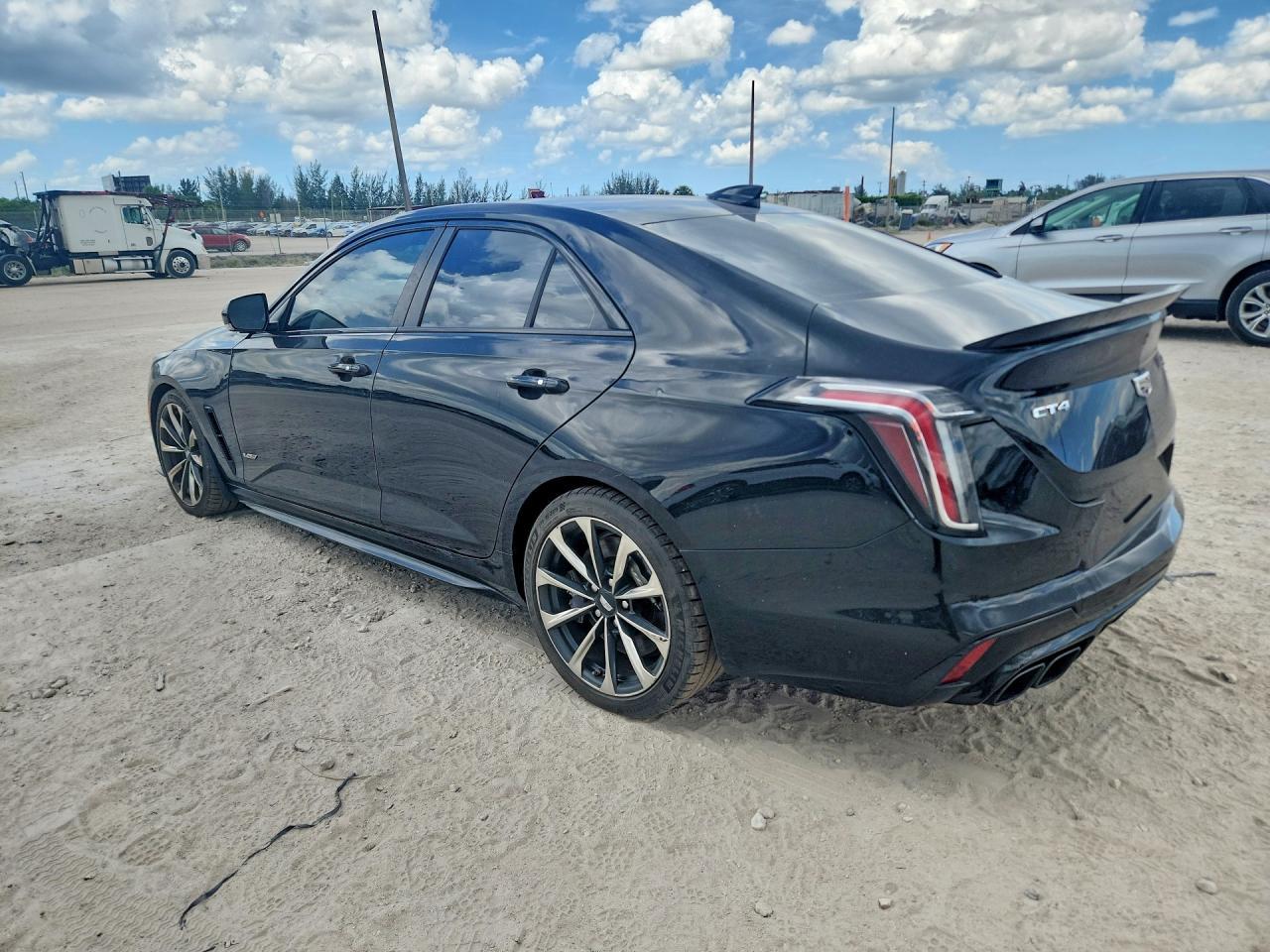 2022 Cadillac Ct4-V Blackwing - Image 2