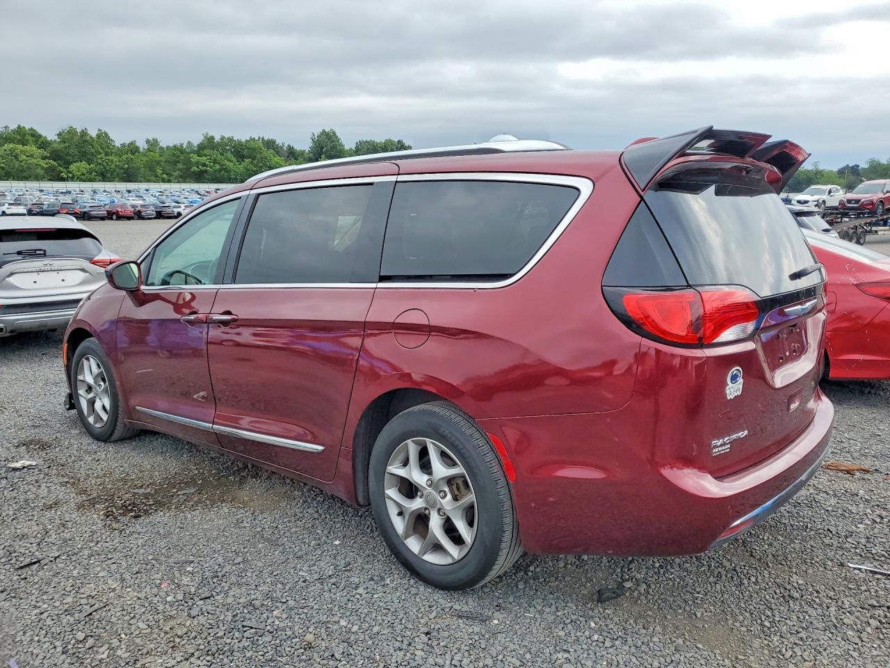 2018 Chrysler Pacifica Touring L Plus - Фото 2
