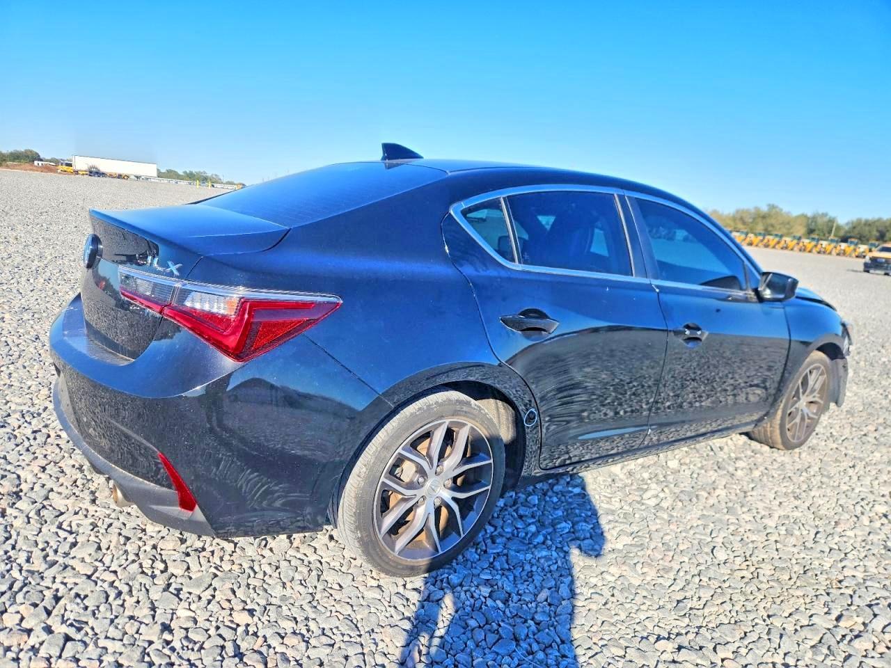 2020 Acura Ilx Premium - Image 3