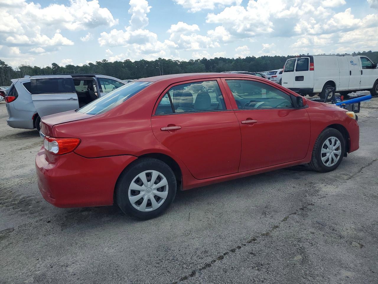 2012 Toyota Corolla L - Фото 3