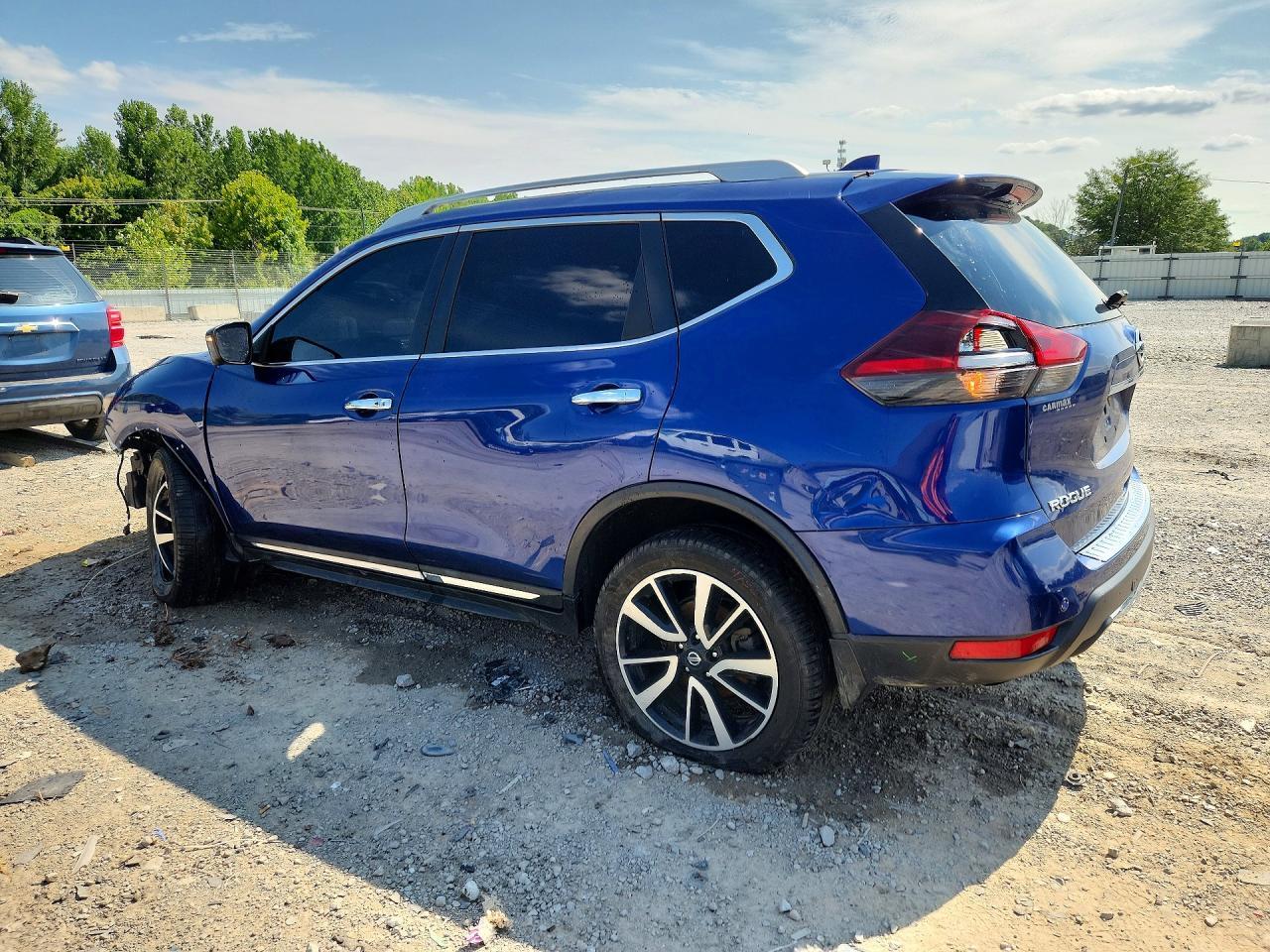 2019 Nissan Rogue Sl - Image 2