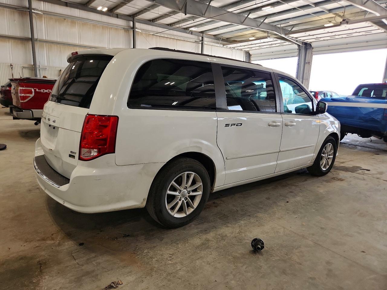 2016 Dodge Grand Caravan Sxt - Фото 3