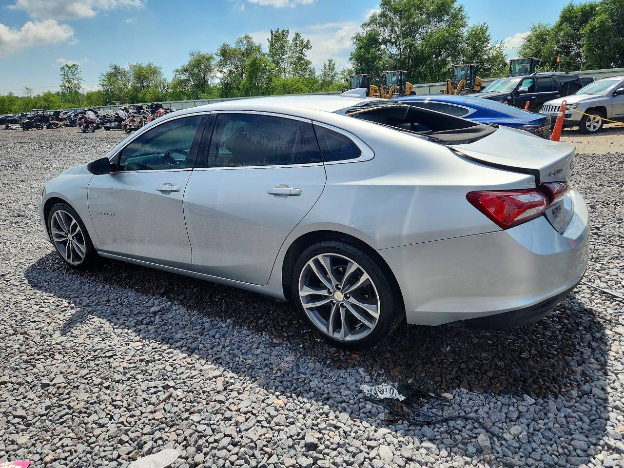 2022 Chevrolet Malibu Lt - Image 2