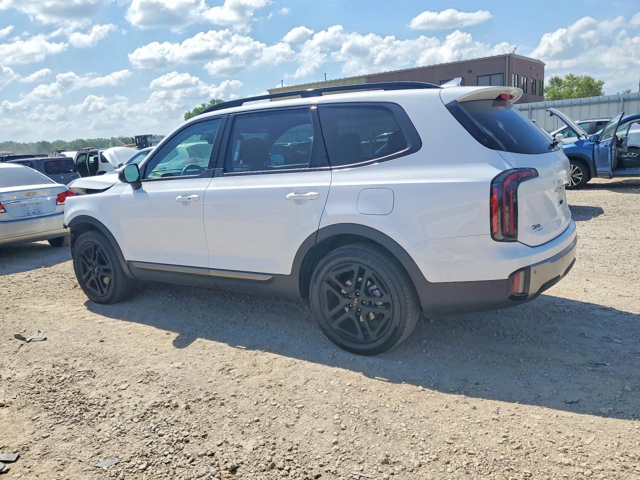2023 Kia Telluride Ex X-Line - Image 2