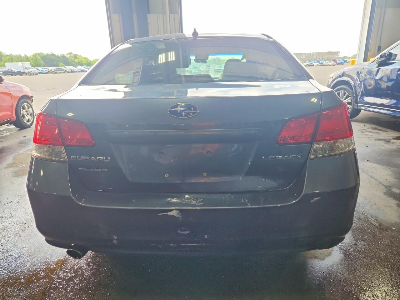 2014 Subaru Legacy 2.5I Premium - Image 6