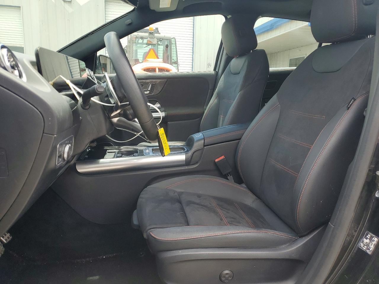 2025 Mercedes-Benz Gla 35 Amg - Image 7