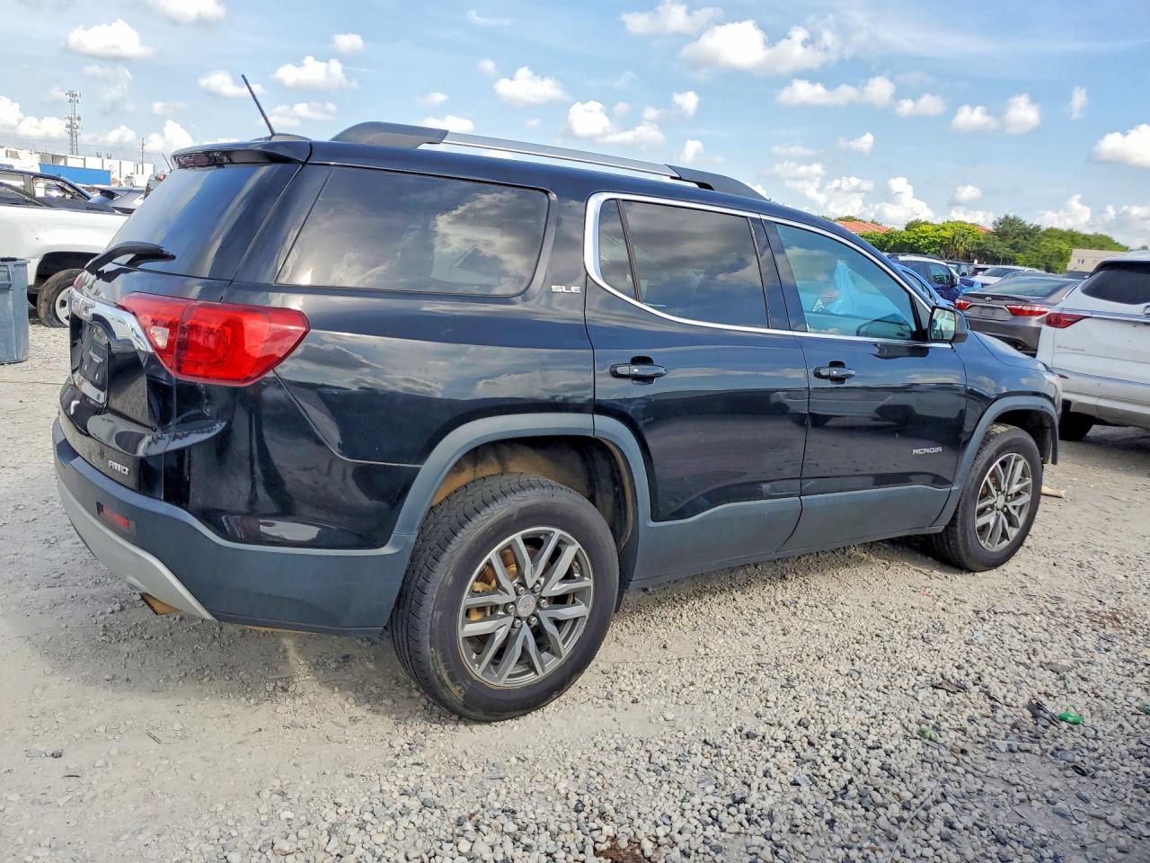 2019 GMC Acadia Sle - Image 3