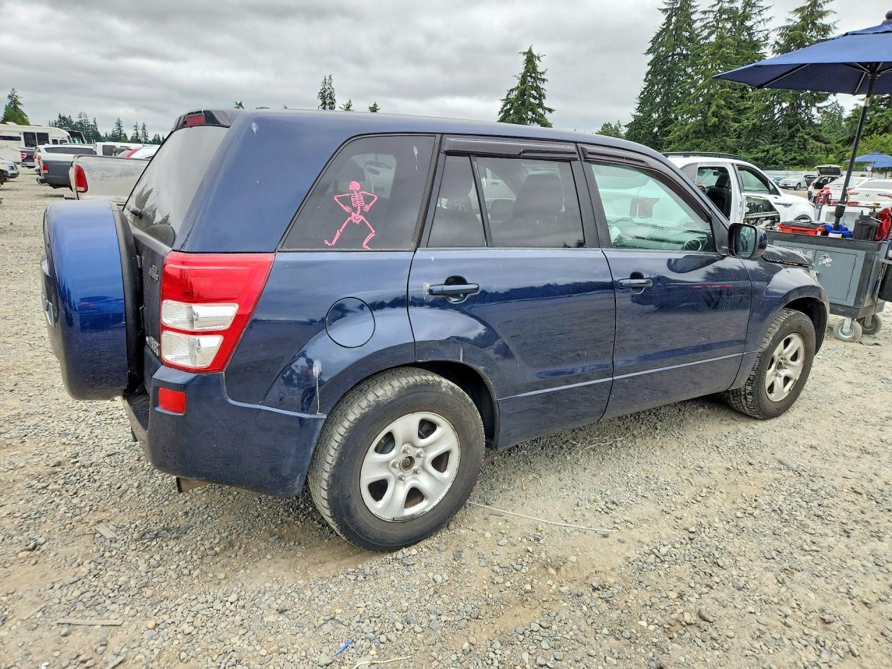 2010 Suzuki Grand Vitara Premium - Image 3