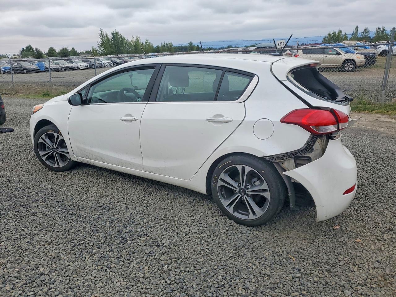 2016 Kia Forte Ex - Фото 2