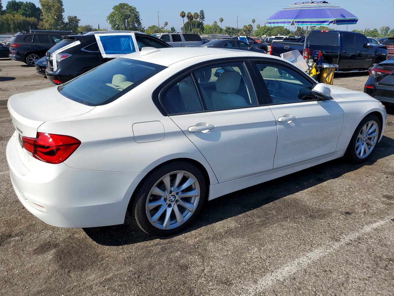 2018 BMW 320 I - Фото 3