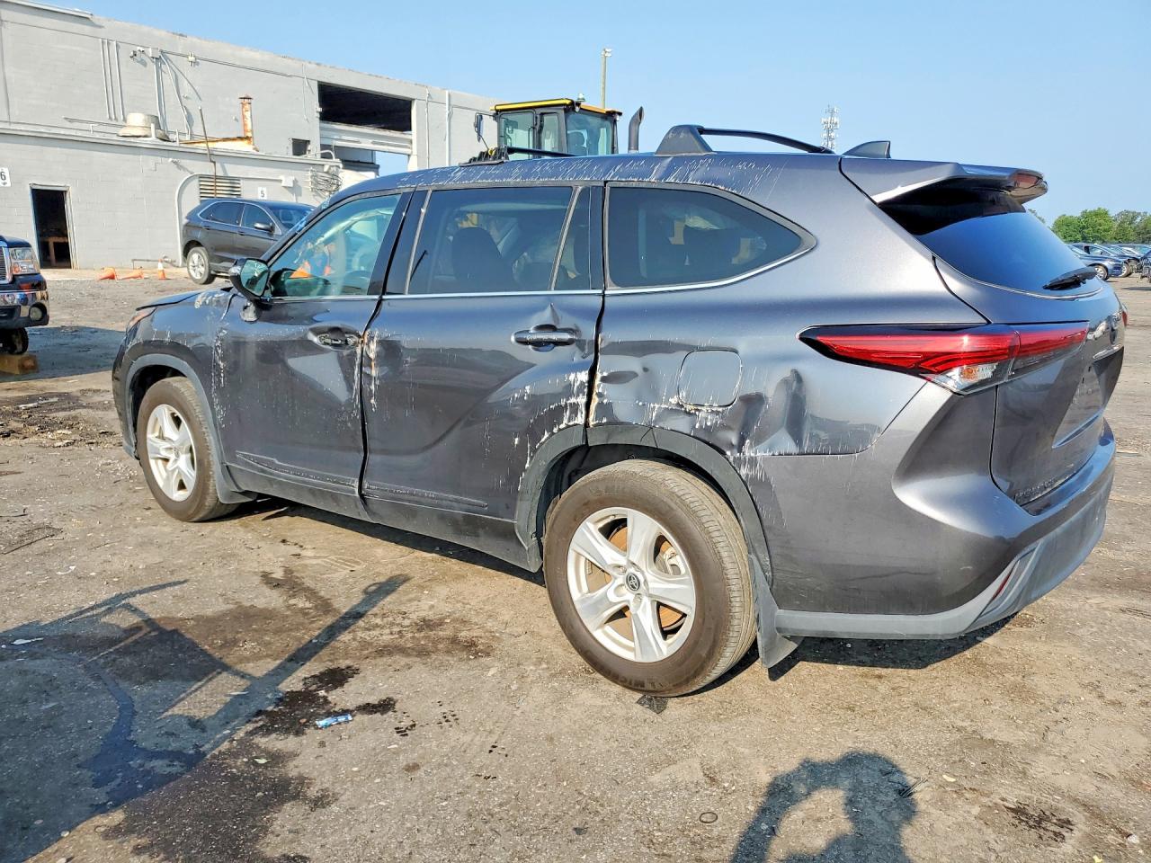 2022 Toyota 5Sdk - Image 2