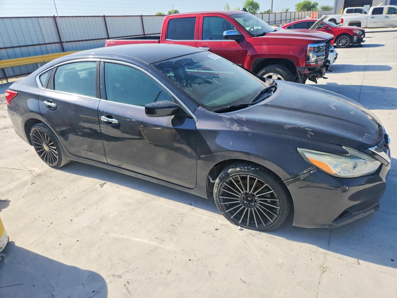 2016 Nissan Altima 2.5 S - Фото 4