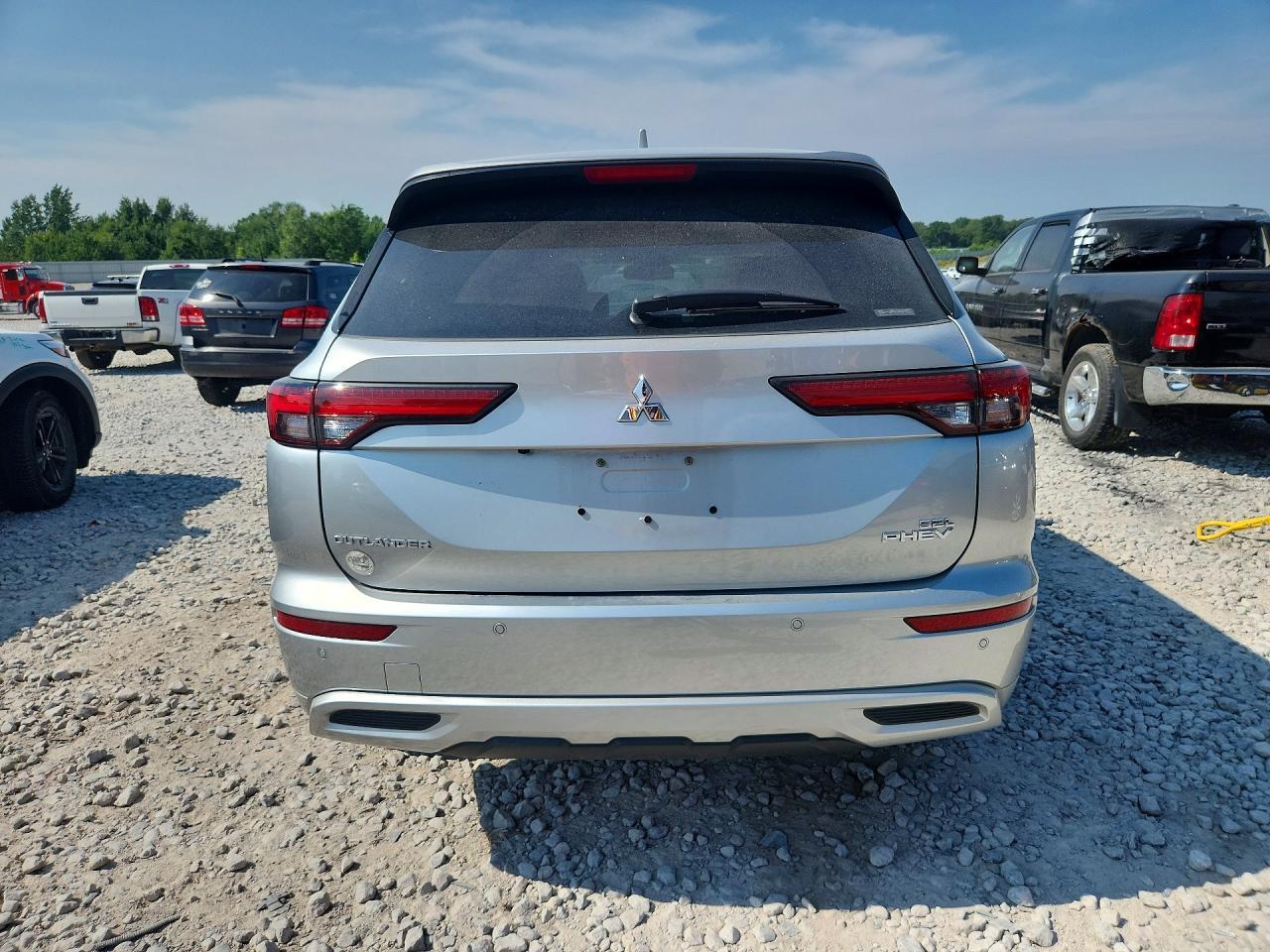 2025 Mitsubishi Outlander Sel - Фото 6