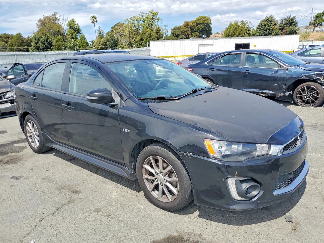 2016 Mitsubishi Lancer Es - Фото 4