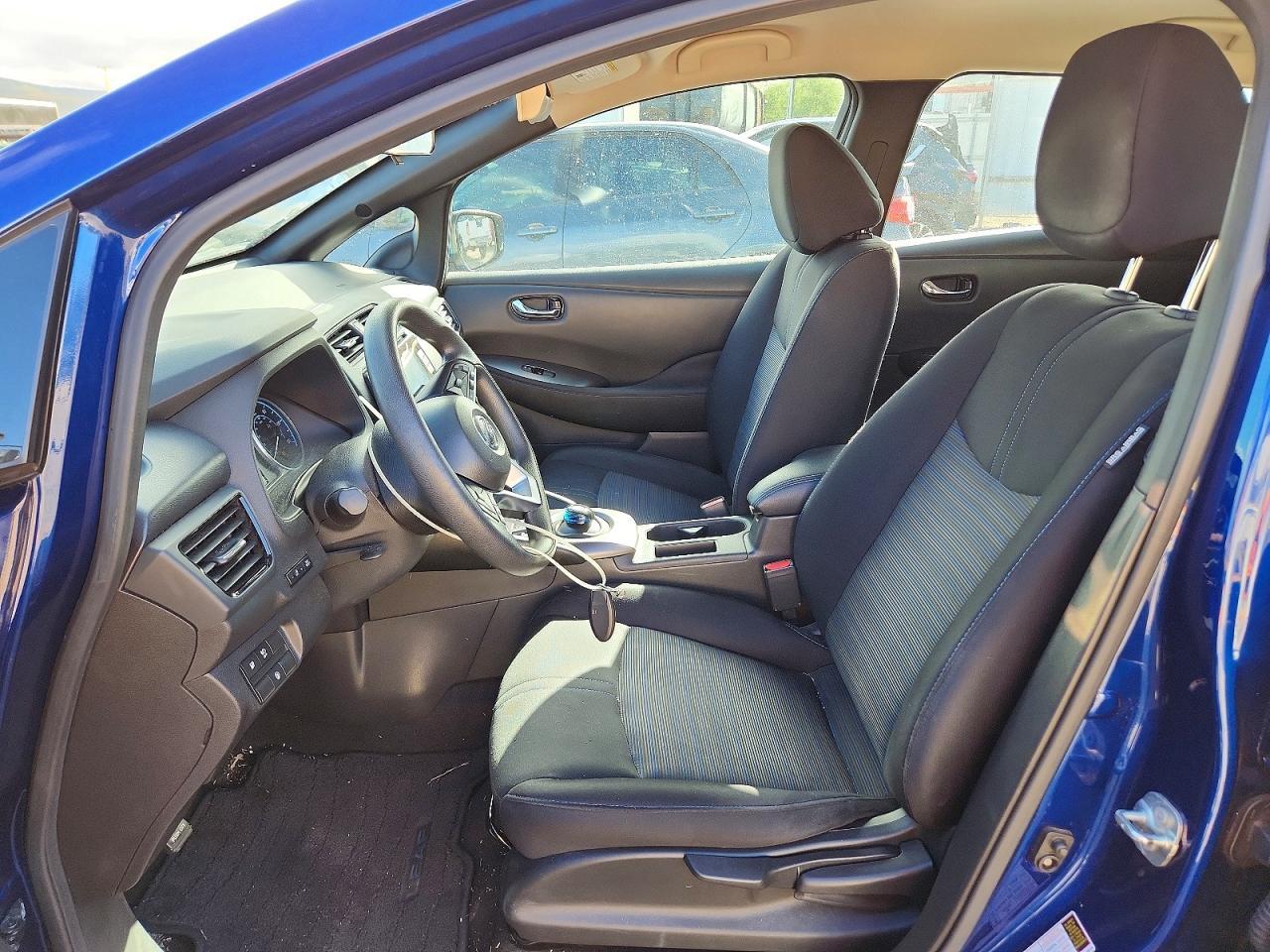2022 Nissan Leaf S - Фото 7