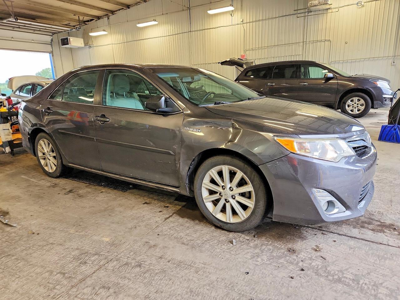 2014 Toyota Camry Hybrid Xle - Фото 4