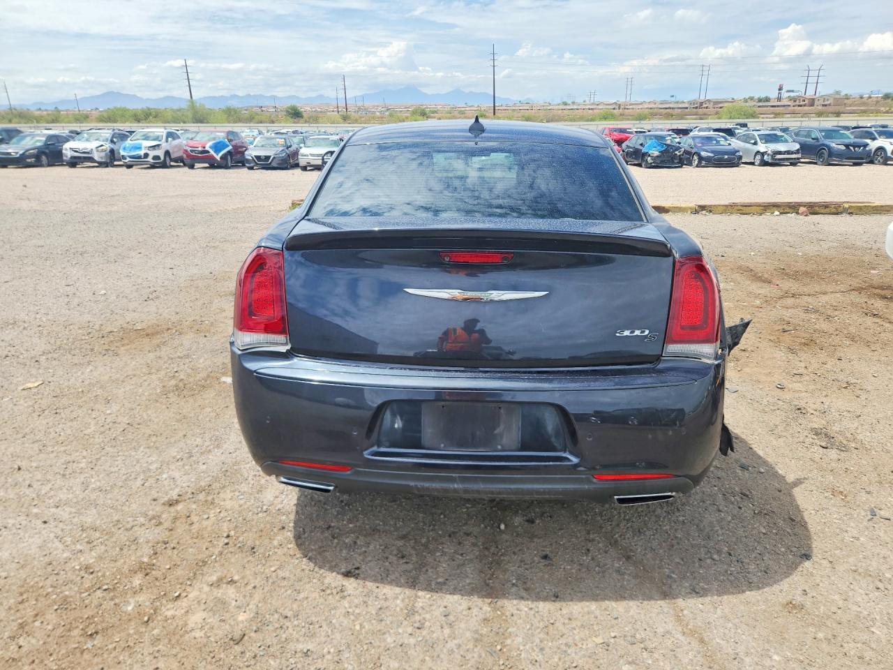 2018 Chrysler 300 S - Фото 6