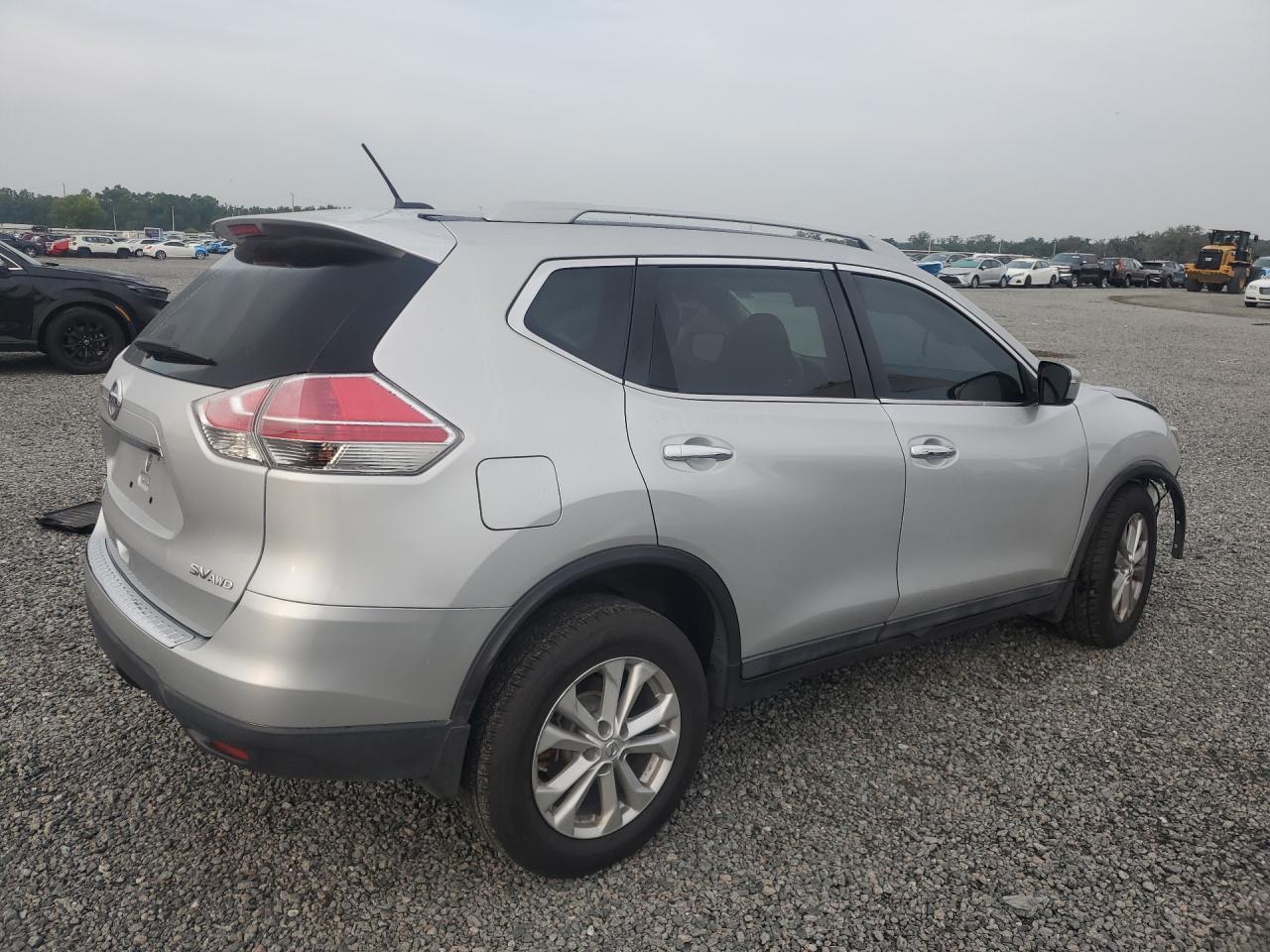 2015 Nissan Rogue Sv - Image 3