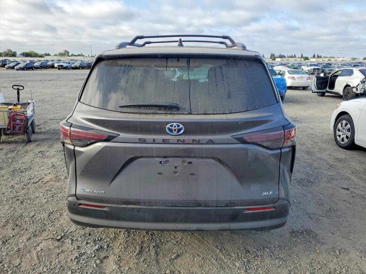 2025 Toyota Sienna Xle 7-Passenger - Фото 6