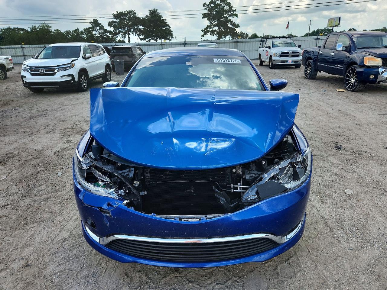 2016 Chrysler 200 Limited - Image 5