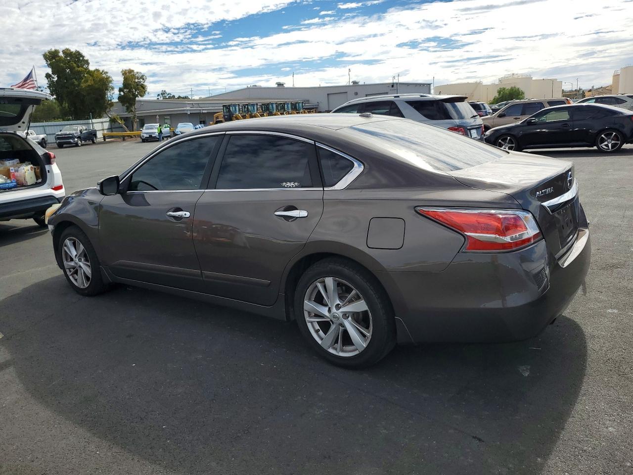 2015 Nissan Altima Sv - Фото 2
