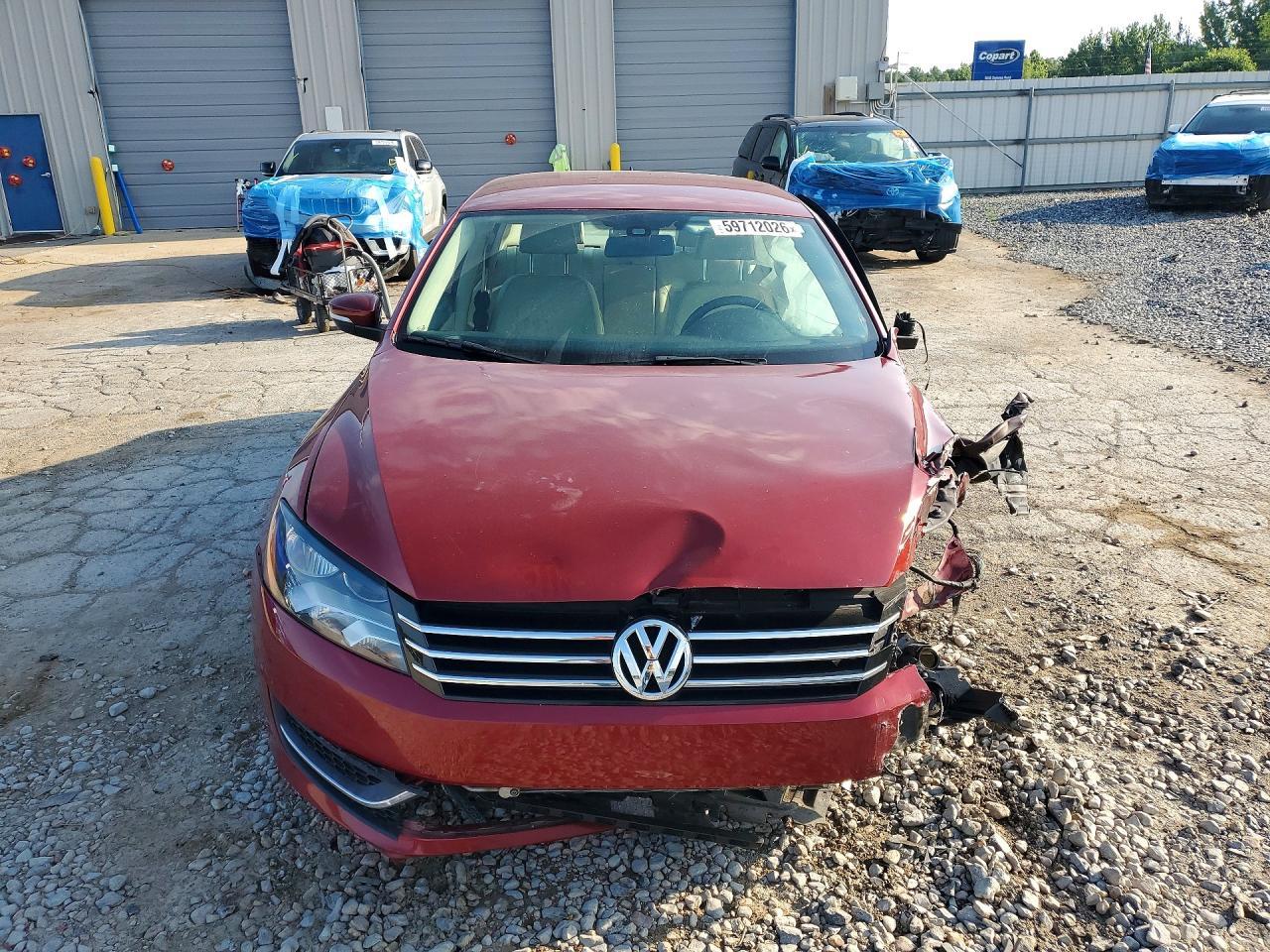 2015 Volkswagen Passat S - Фото 5