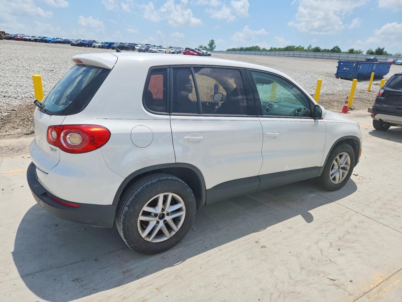 2011 Volkswagen Tiguan S - Фото 3