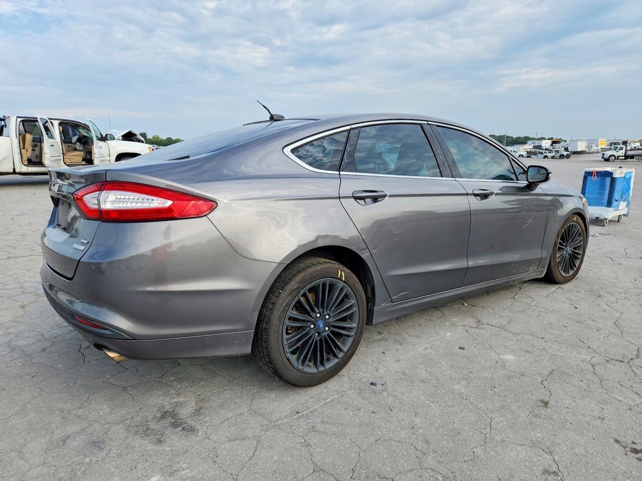 2014 Ford Fusion Se - Фото 3
