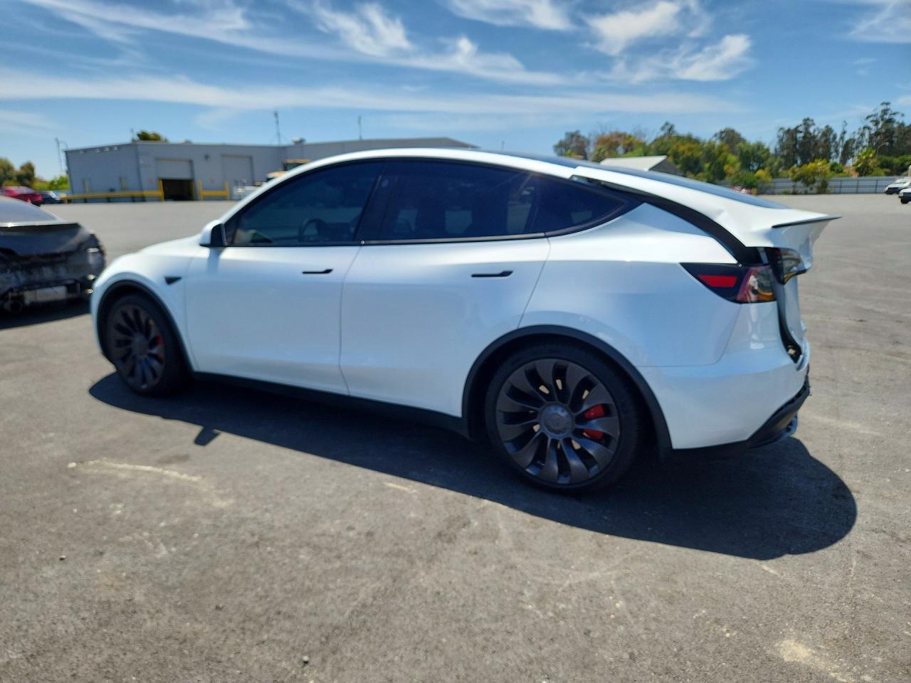2023 Tesla Model Y - Image 2