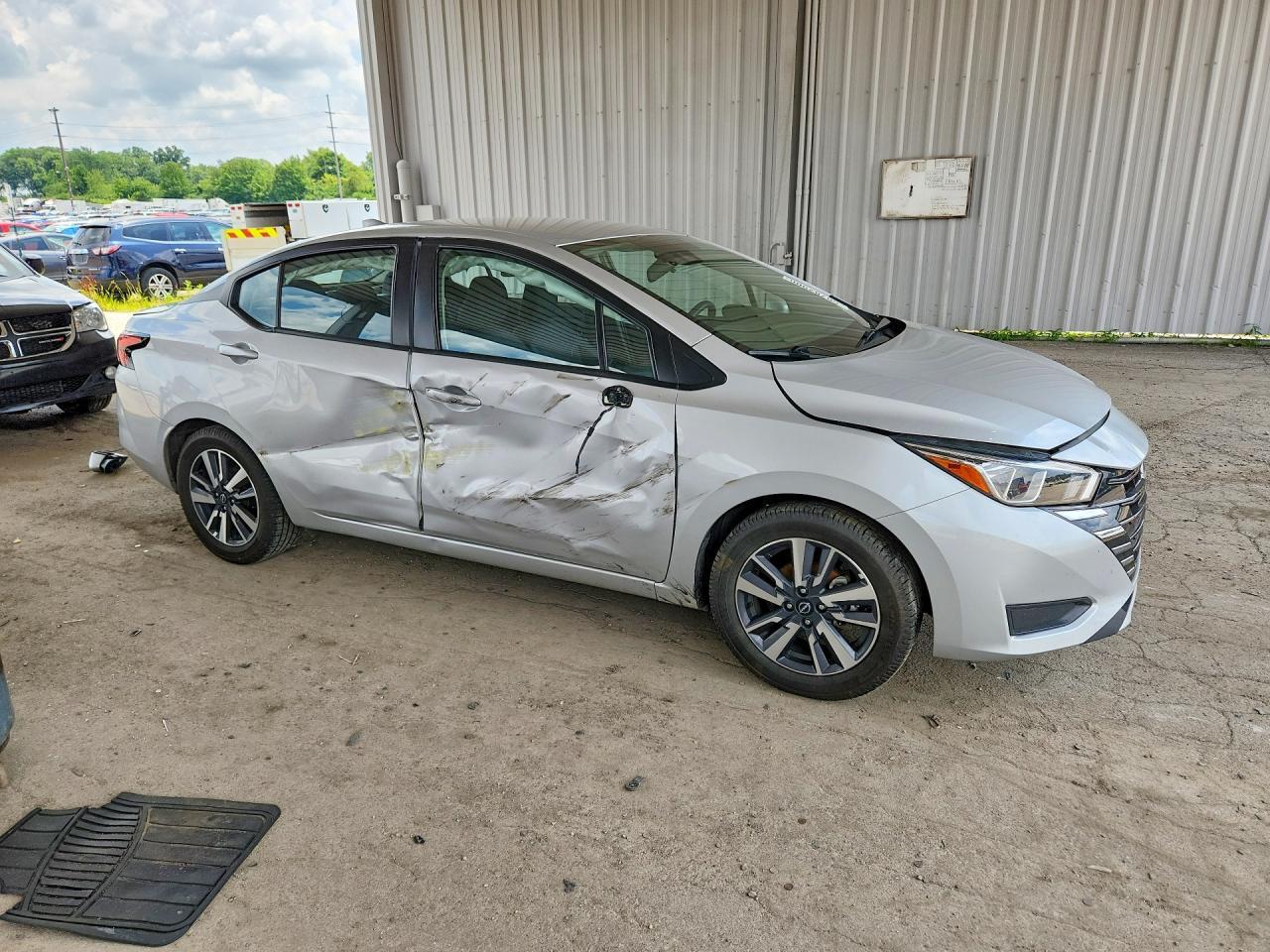 2023 Nissan Versa Sv - Фото 4