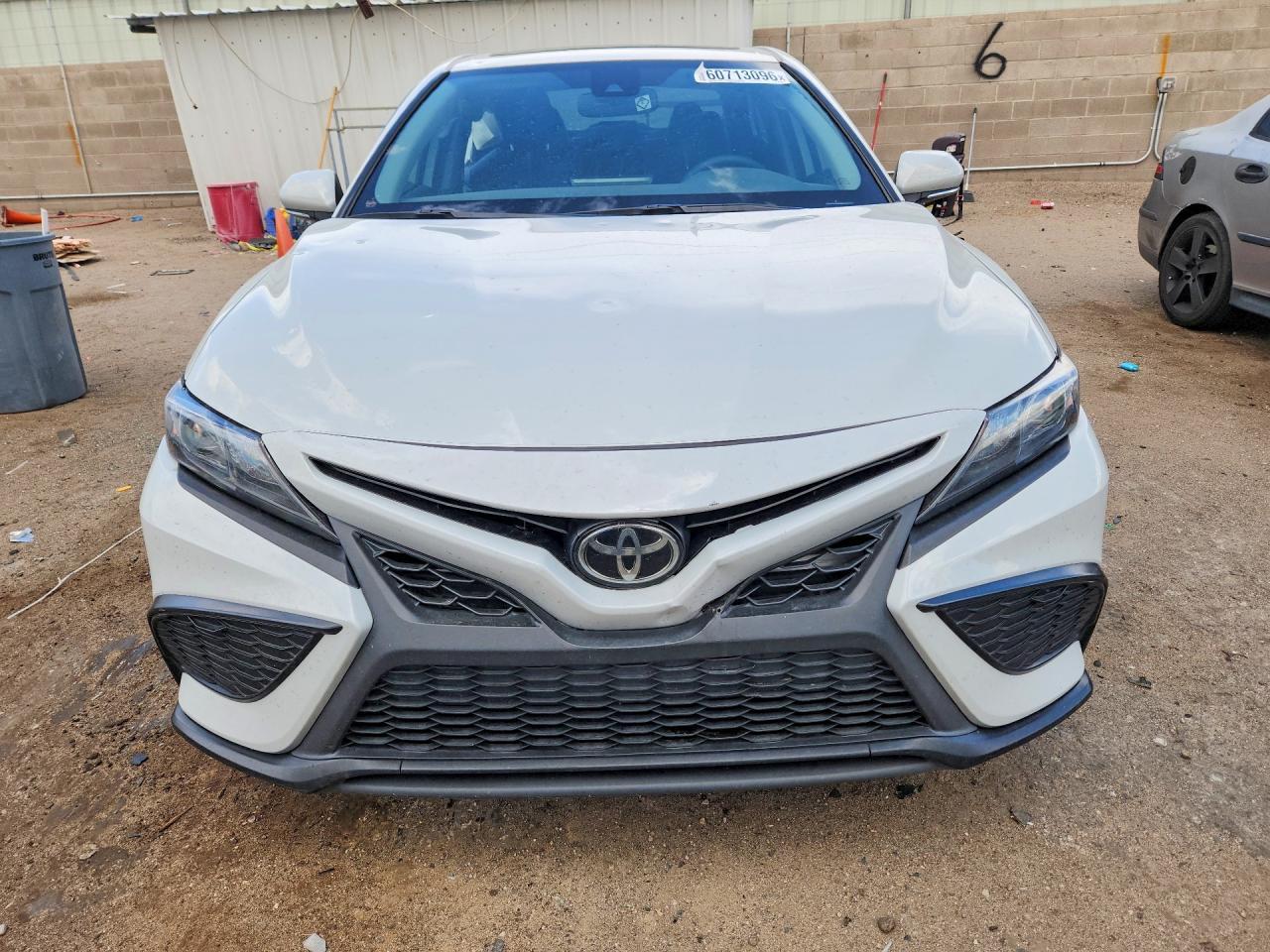 2023 Toyota Camry Se - Фото 5