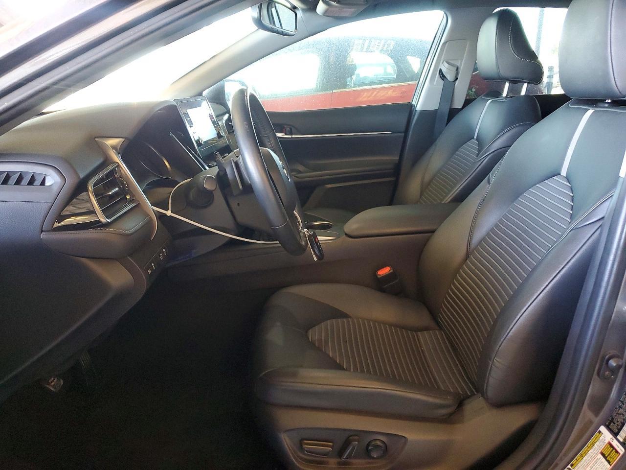 2021 Toyota Camry Se - Image 7