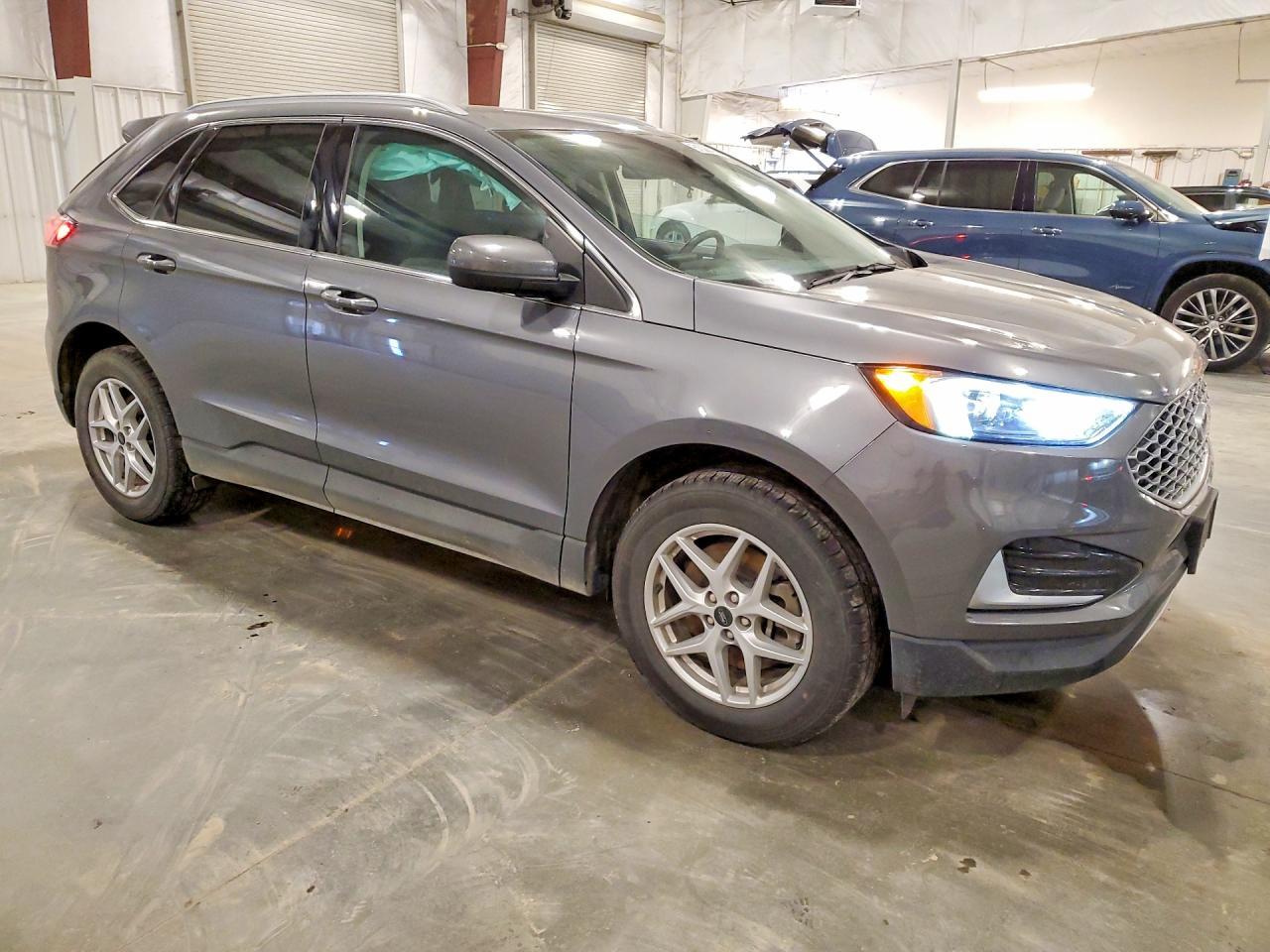 2024 Ford Edge Sel - Image 4