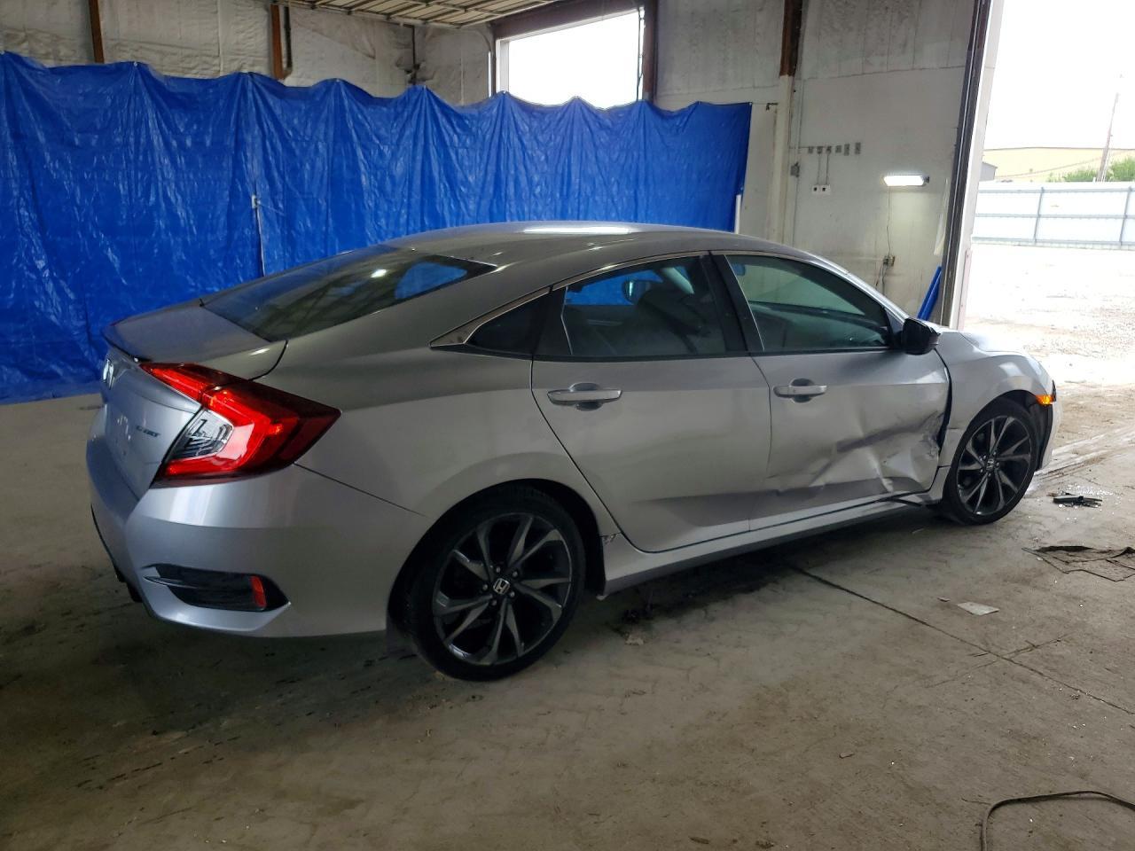 2019 Honda Civic Sport - Image 3