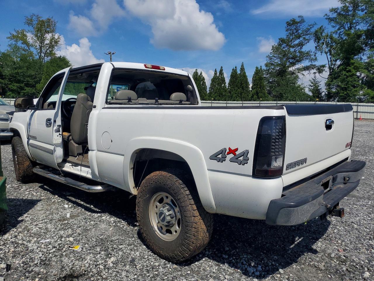 2006 GMC Sierra K2500 Heavy Duty - Фото 2