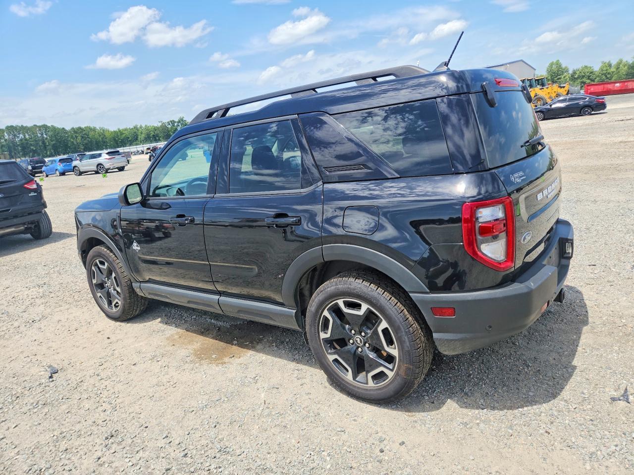 2023 Ford Bronco Sport Outer Banks - Фото 2