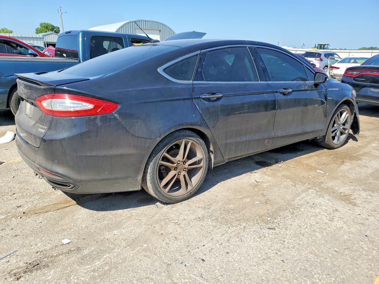 2015 Ford Fusion Titanium - Фото 3