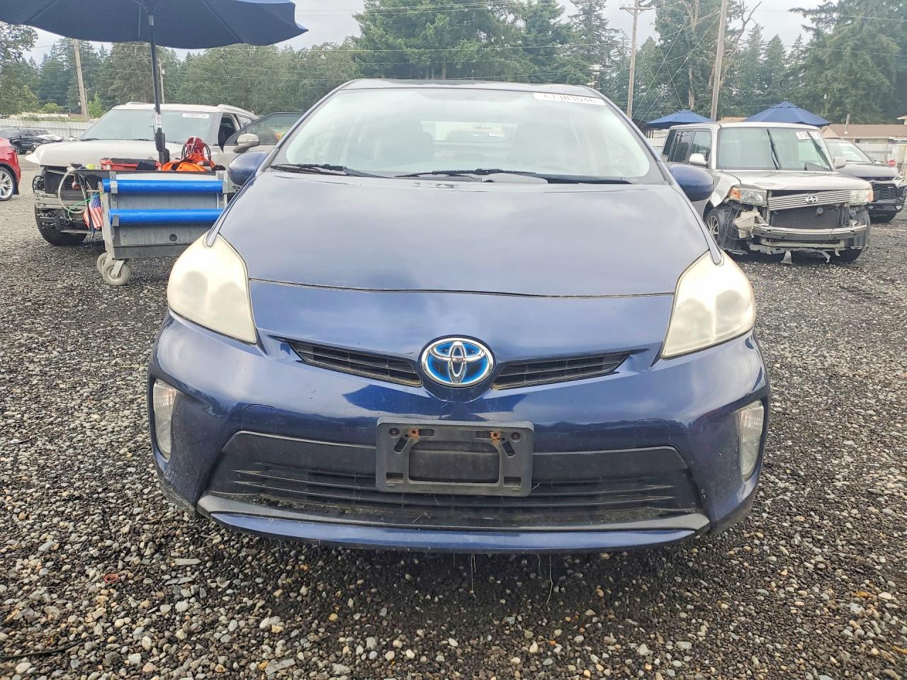 2013 Toyota Prius Three - Image 5