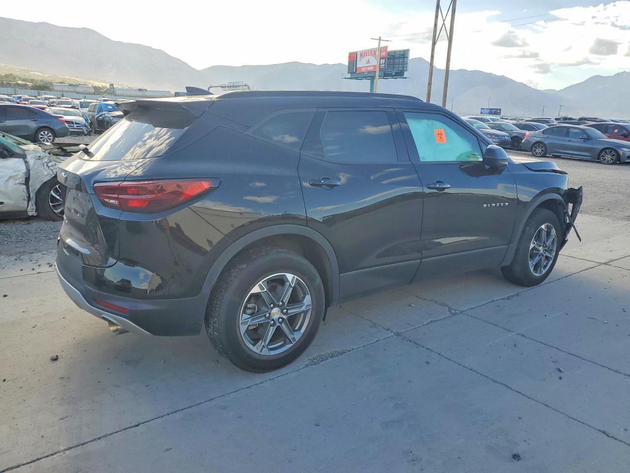 2023 Chevrolet Blazer 2Lt - Фото 3