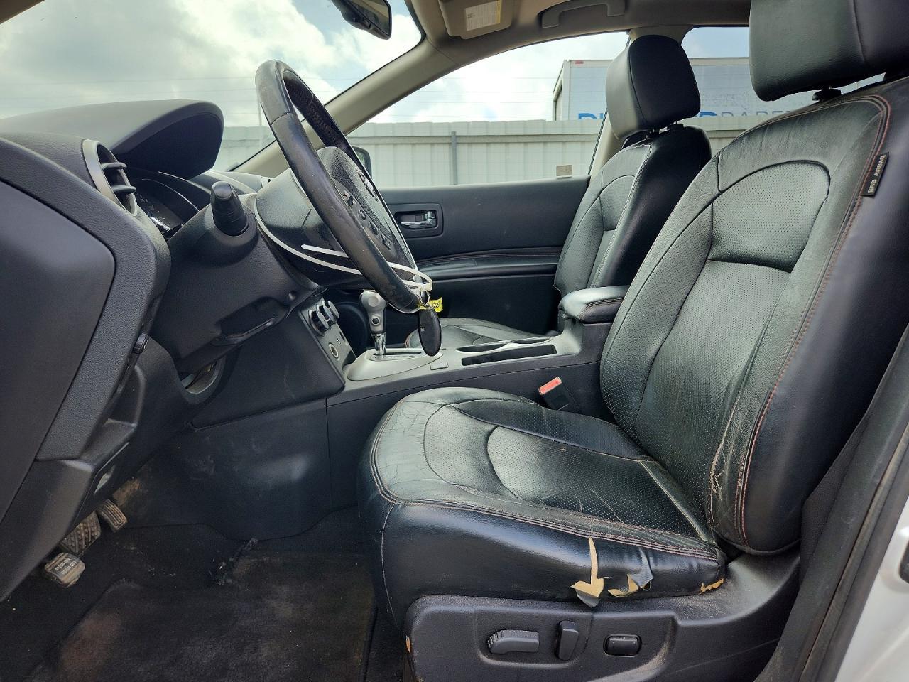 2011 Nissan Rogue S - Image 7
