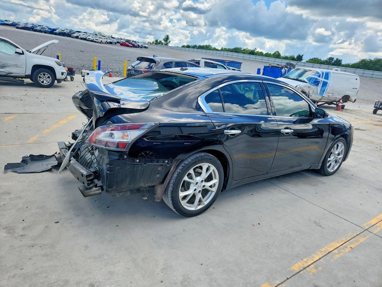 2012 Nissan Maxima 3.5 S - Image 3