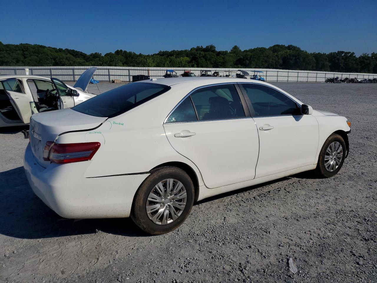 2011 Toyota Camry Base - Image 3